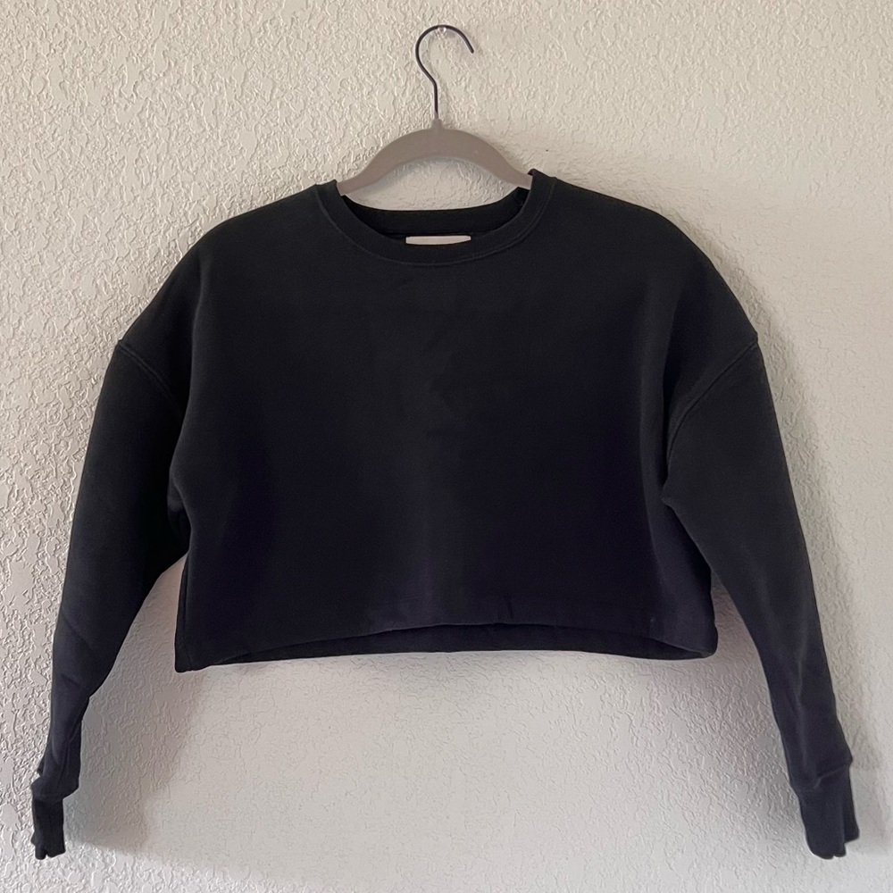 NWOT Paragon Fitwear Sunday Women’s Black Cropped Sweatshirt Small